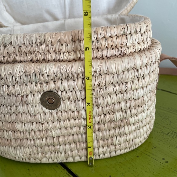 Basket purse w/ magnetic closure lid - Picture 7 of 7